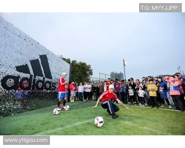 重庆大足球星盘点及其在国内外赛场的表现分析 重庆大足球星盘点及其在国内外赛场的表现分析